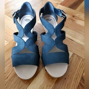 Dr. Scholl's Barton Wedge Sandles